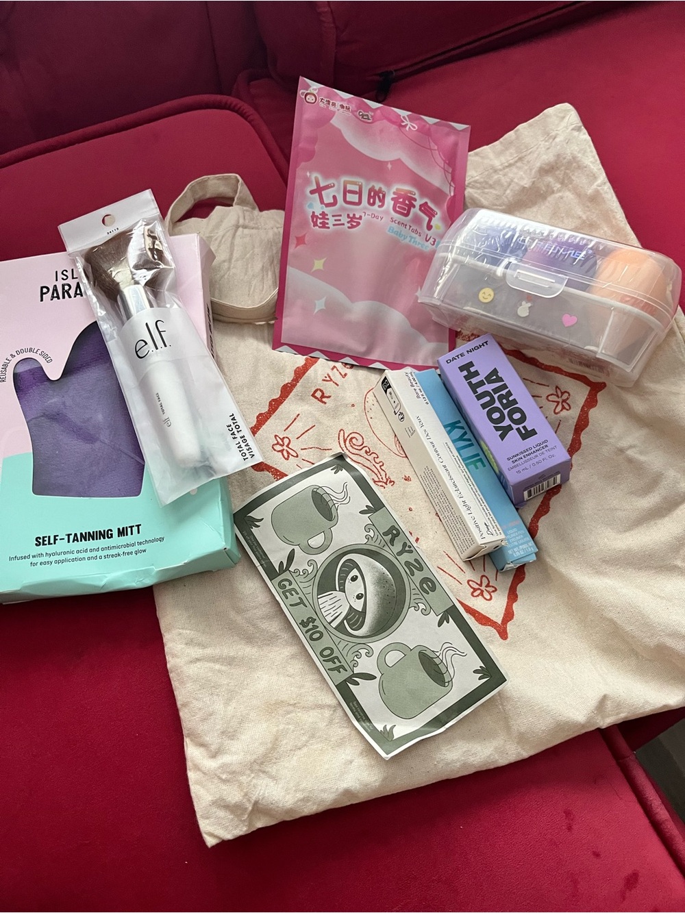Stuffed Totebag with beauty items